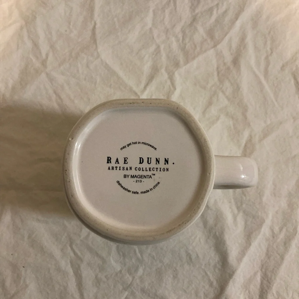 Eskimo Rae Dunn White Mummy Eye Mug - Picture 4 of 5